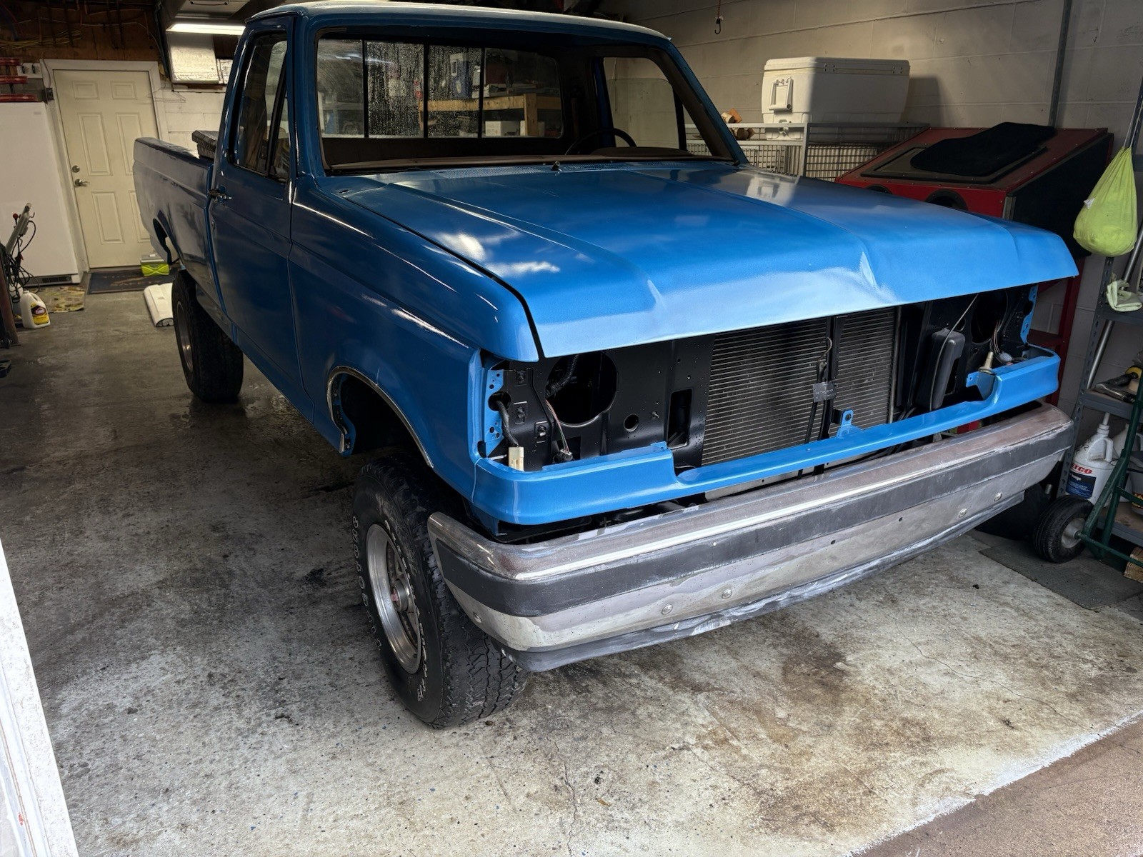 Ford F-150 1987 Standard Cab Pickup