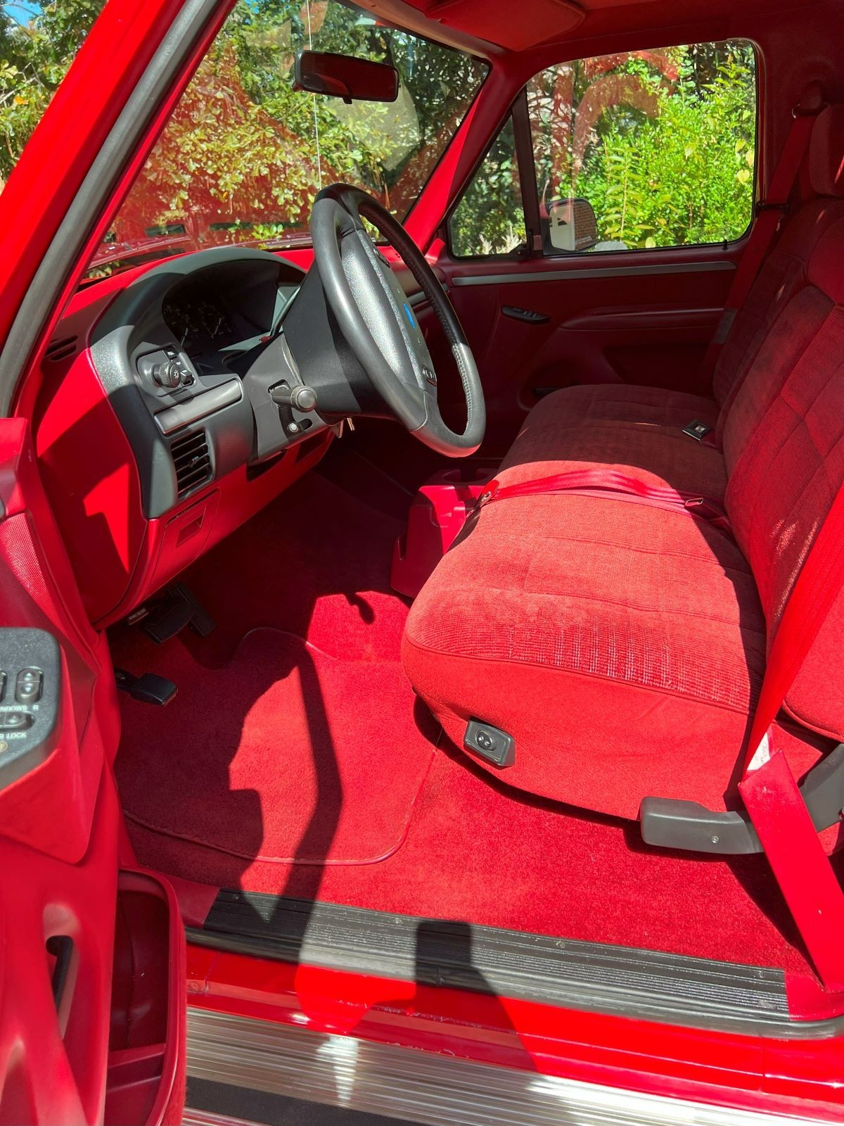 Ford-F-150-1993-Standard-Cab-Pickup-5
