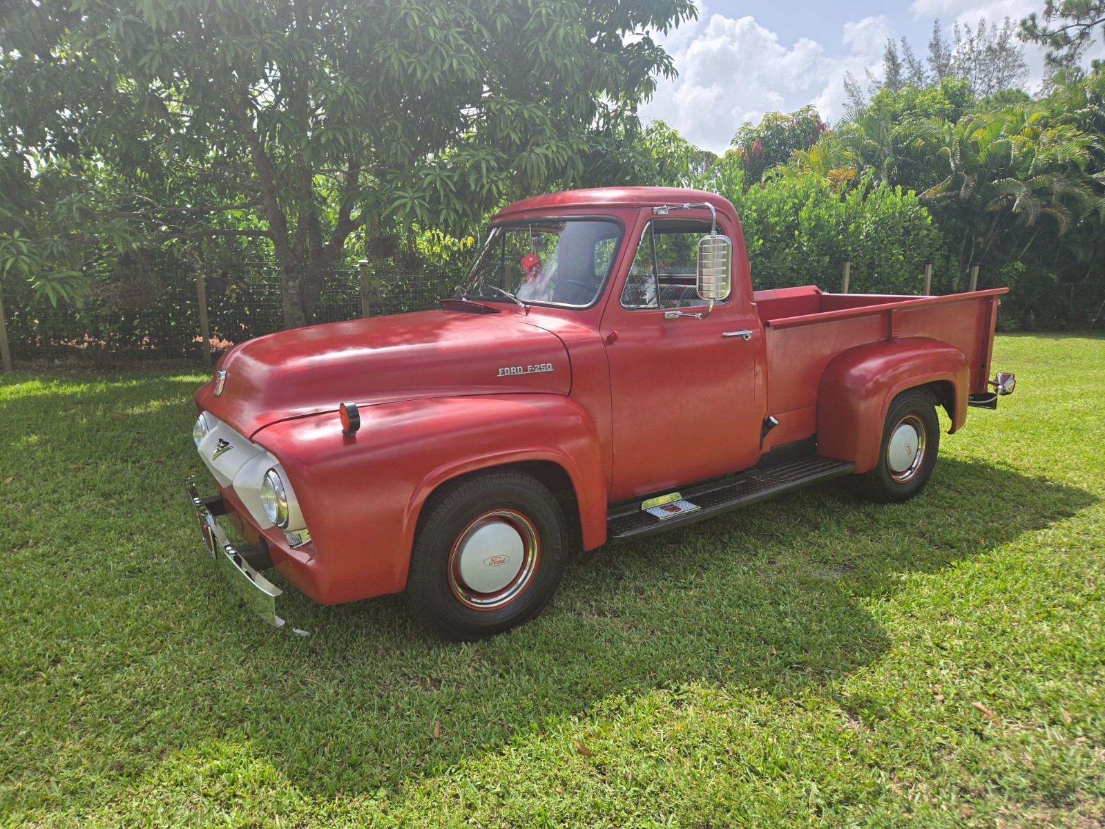 Ford-F-250-1954-Standard-Cab-Pickup-1