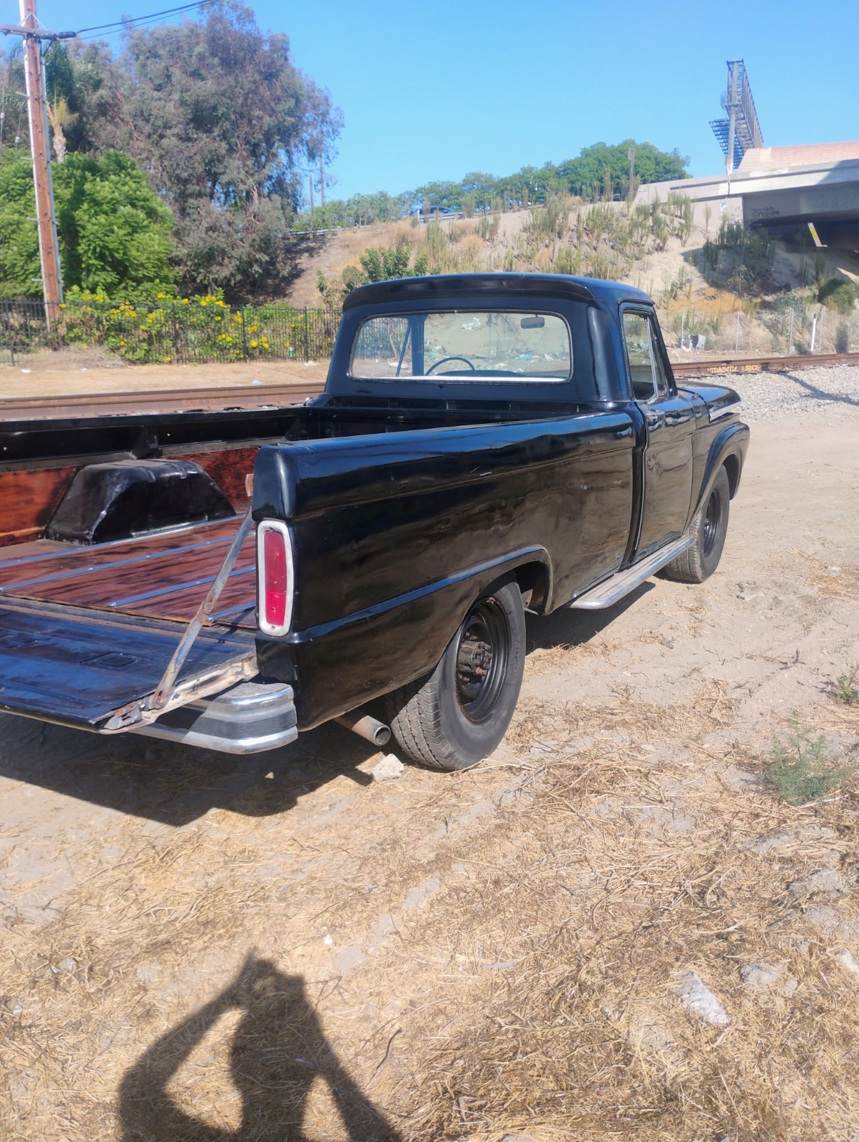 Ford-F-250-1966-Standard-Cab-Pickup-4