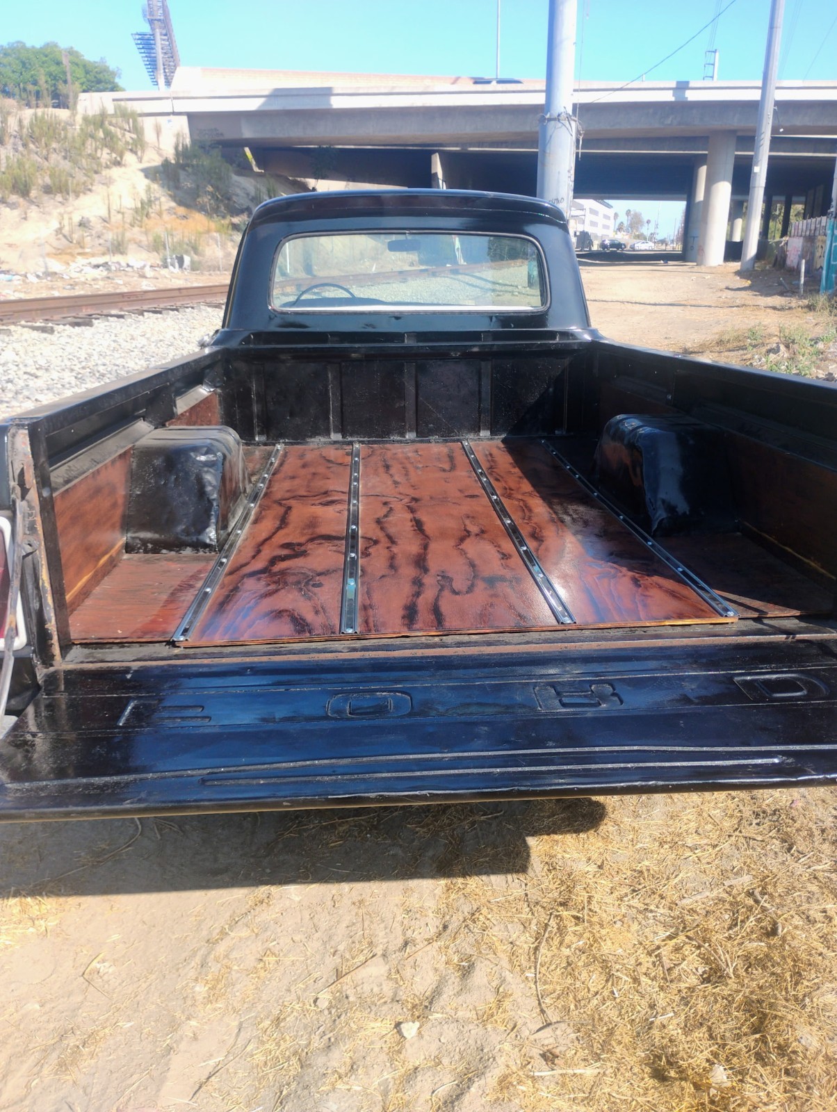 Ford-F-250-1966-Standard-Cab-Pickup-6