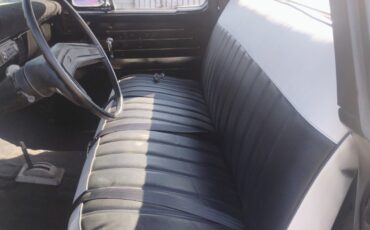 Ford-F-250-1966-Standard-Cab-Pickup-8