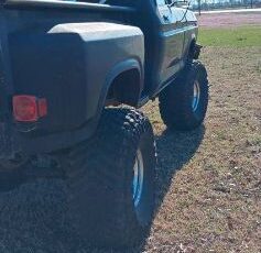 Ford-F-250-1973-Black-18