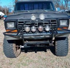 Ford-F-250-1973-Black-5