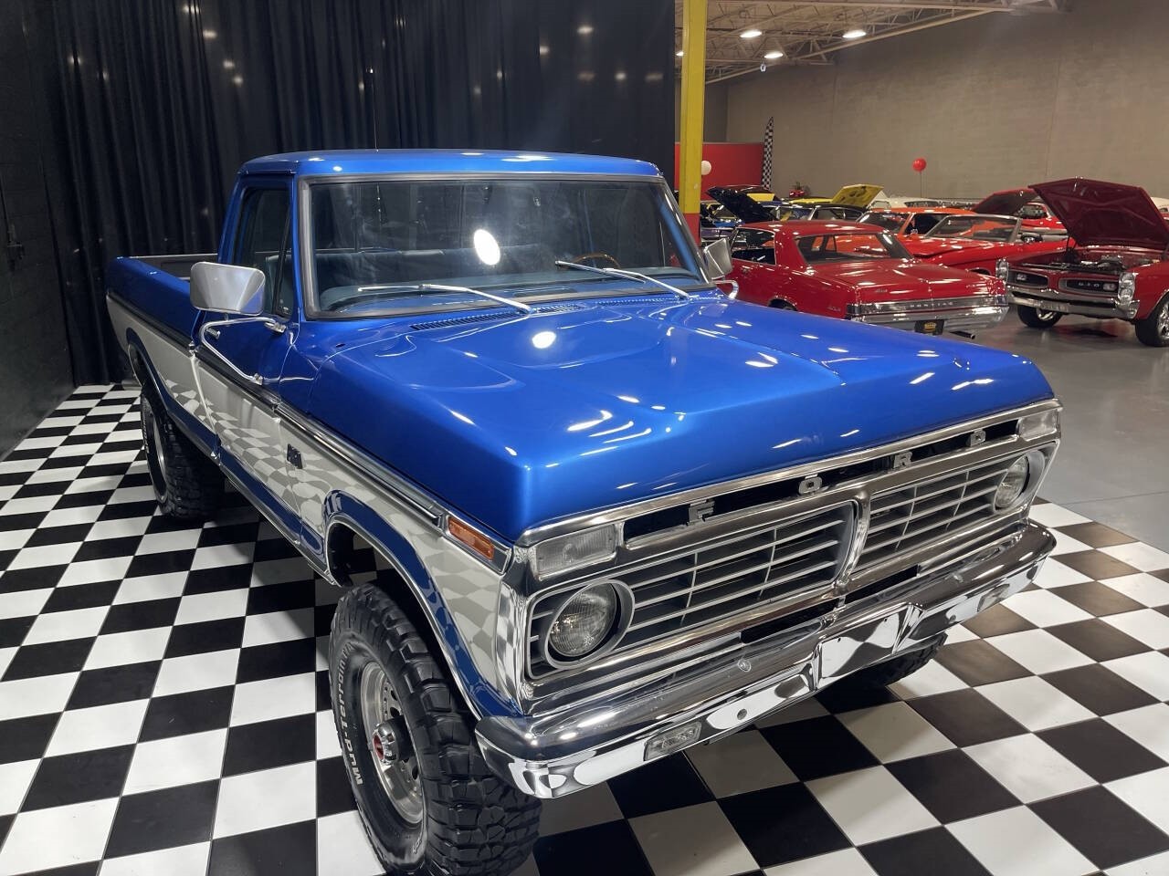 Ford-F-250-1973-Pickup-Truck-11