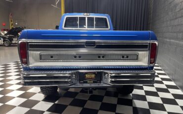Ford-F-250-1973-Pickup-Truck-13