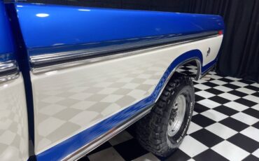 Ford-F-250-1973-Pickup-Truck-31