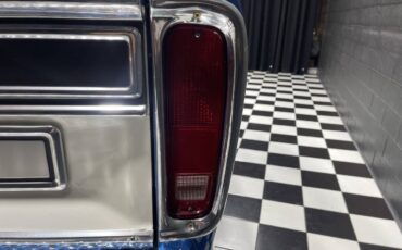 Ford-F-250-1973-Pickup-Truck-36