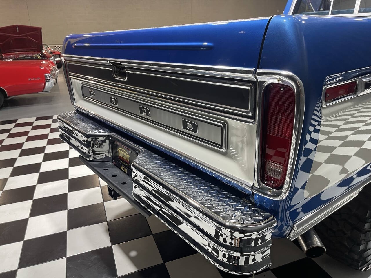 Ford-F-250-1973-Pickup-Truck-37