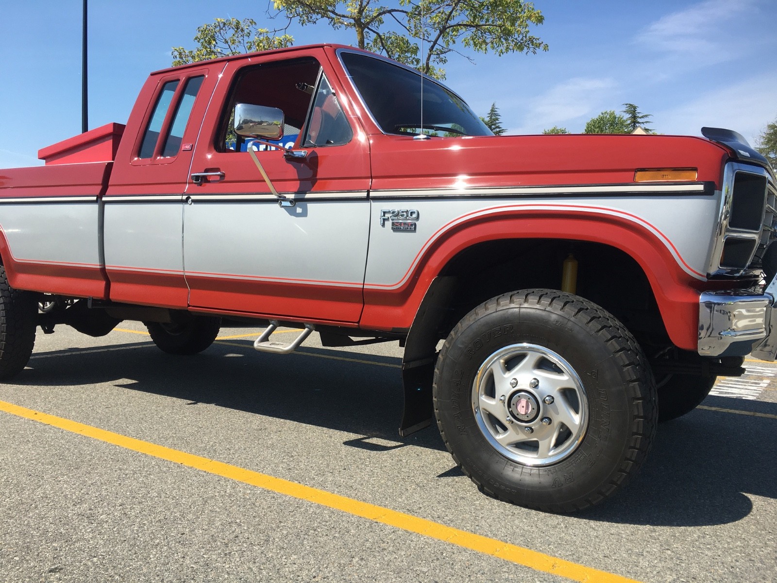 Ford-F-250-1985-Extended-Cab-Pickup-1