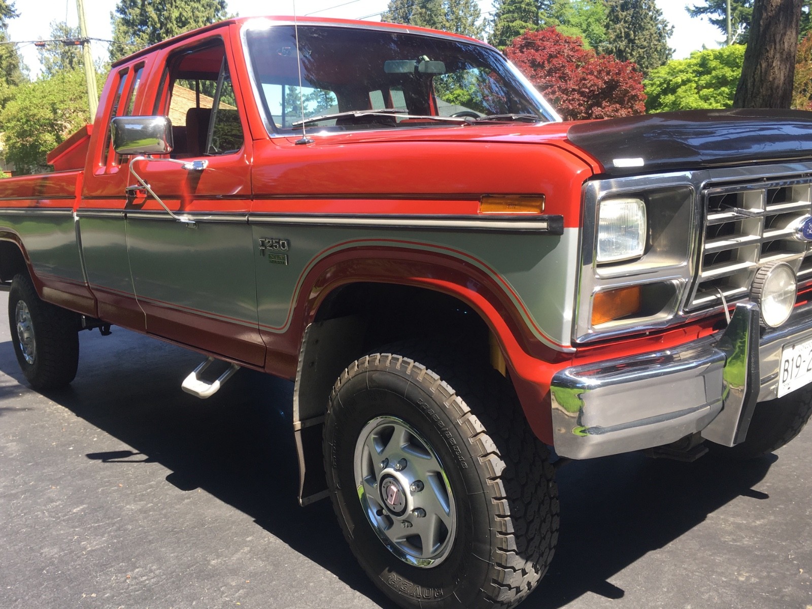 Ford-F-250-1985-Extended-Cab-Pickup-5