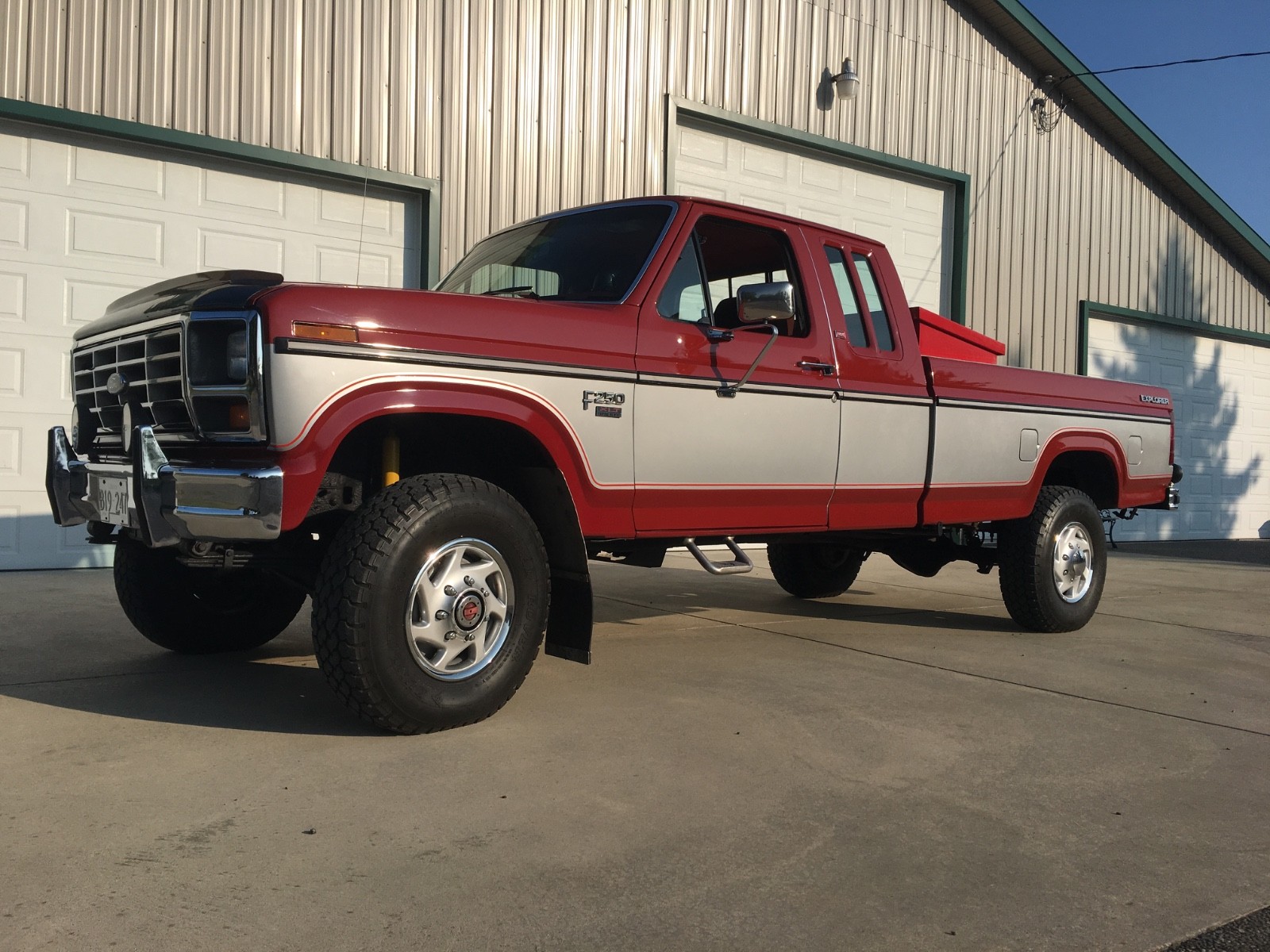 Ford-F-250-1985-Extended-Cab-Pickup