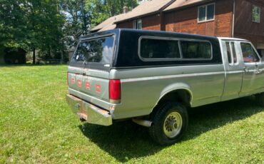 Ford-F-250-1987-Extended-Cab-Pickup-3