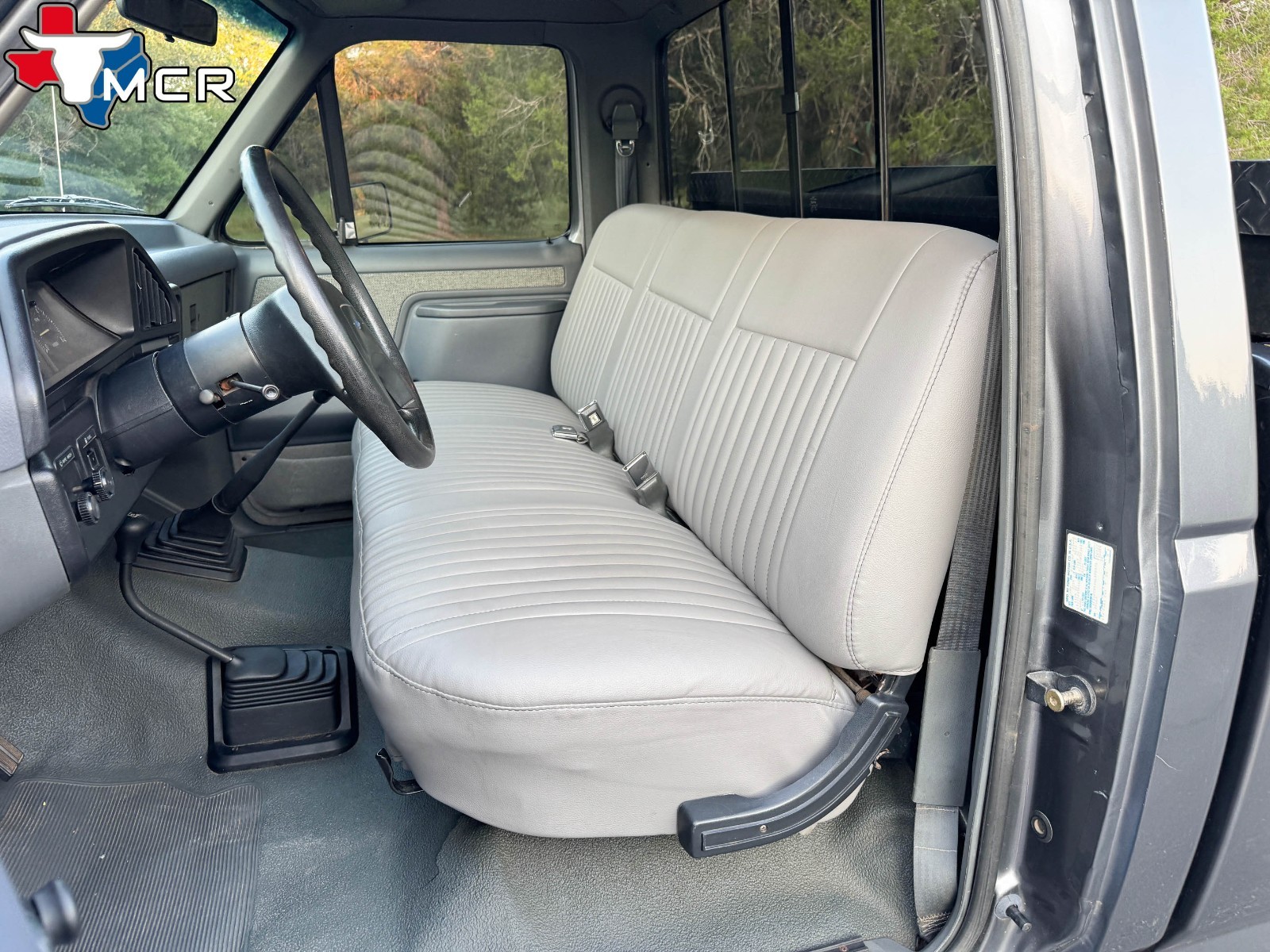 Ford-F-250-1989-Standard-Cab-Pickup-31