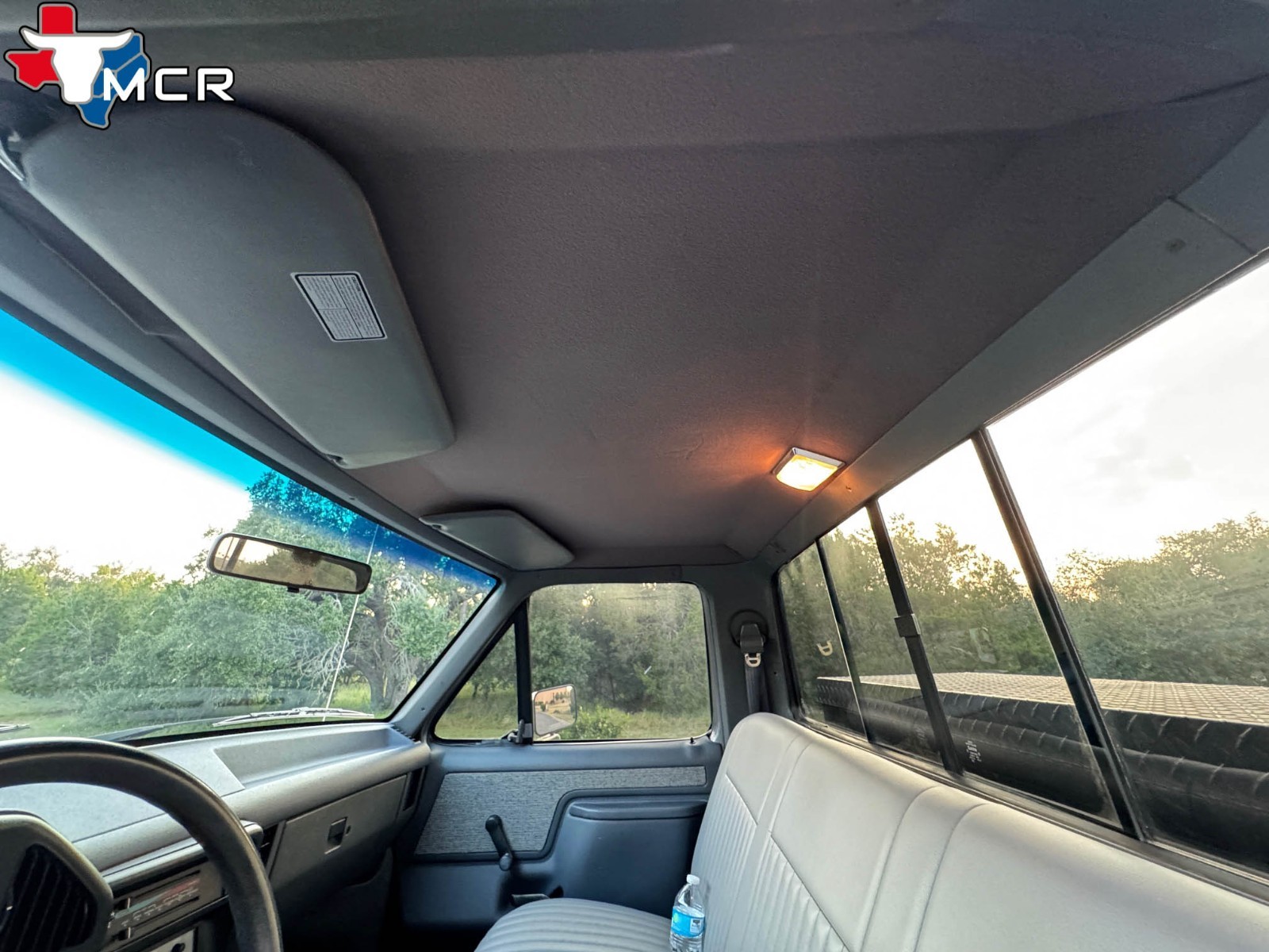 Ford-F-250-1989-Standard-Cab-Pickup-35