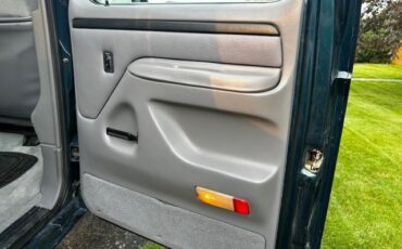 Ford-F-350-1996-Crew-Cab-Pickup-37