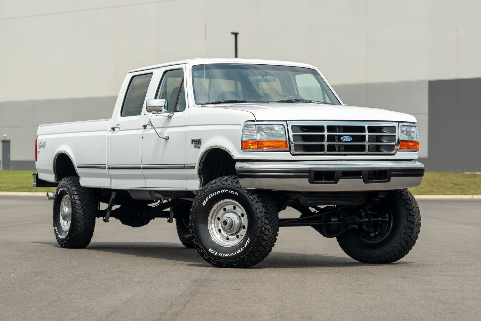 Ford-F-350-1996-Pickup-Truck-1