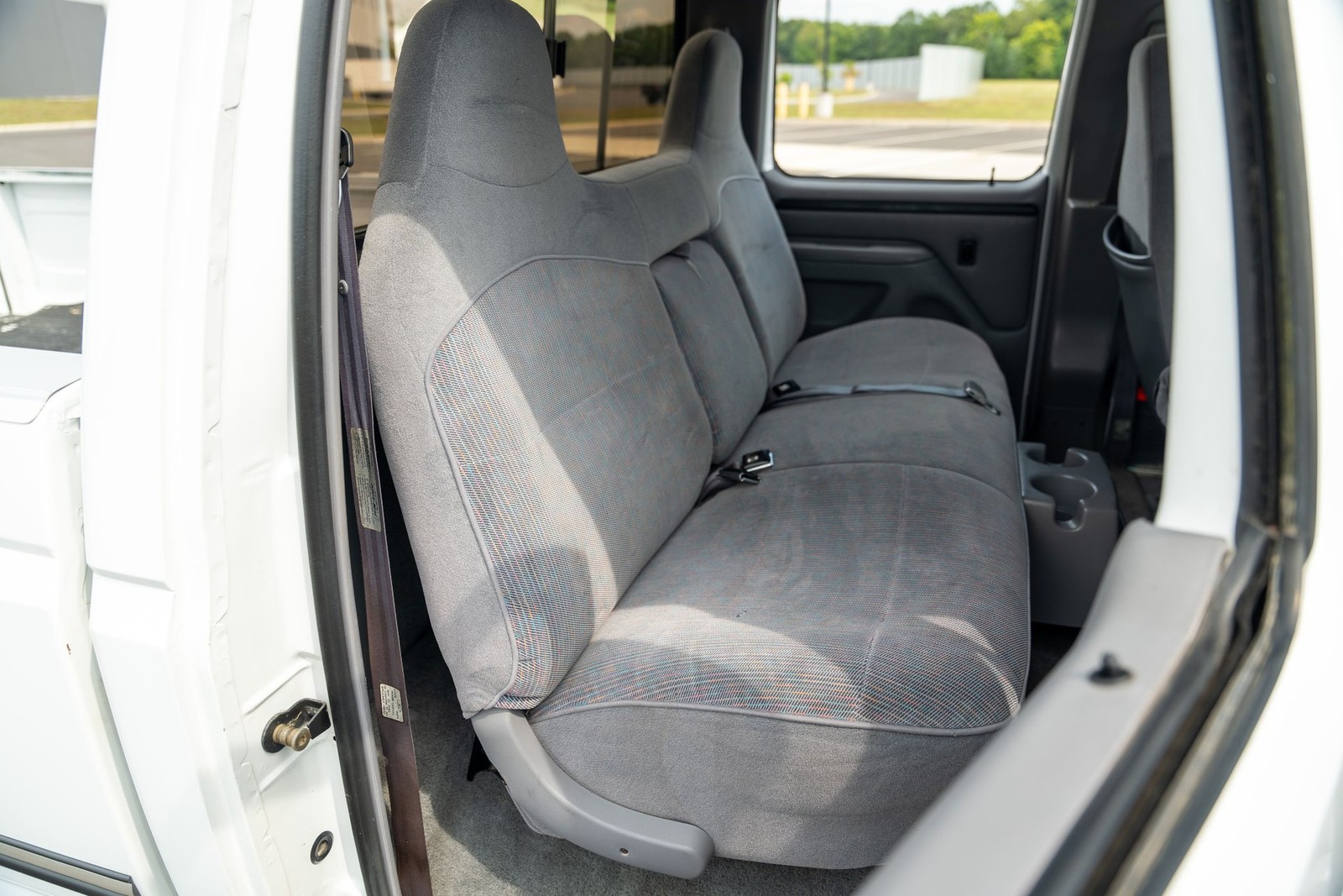 Ford-F-350-1996-Pickup-Truck-17
