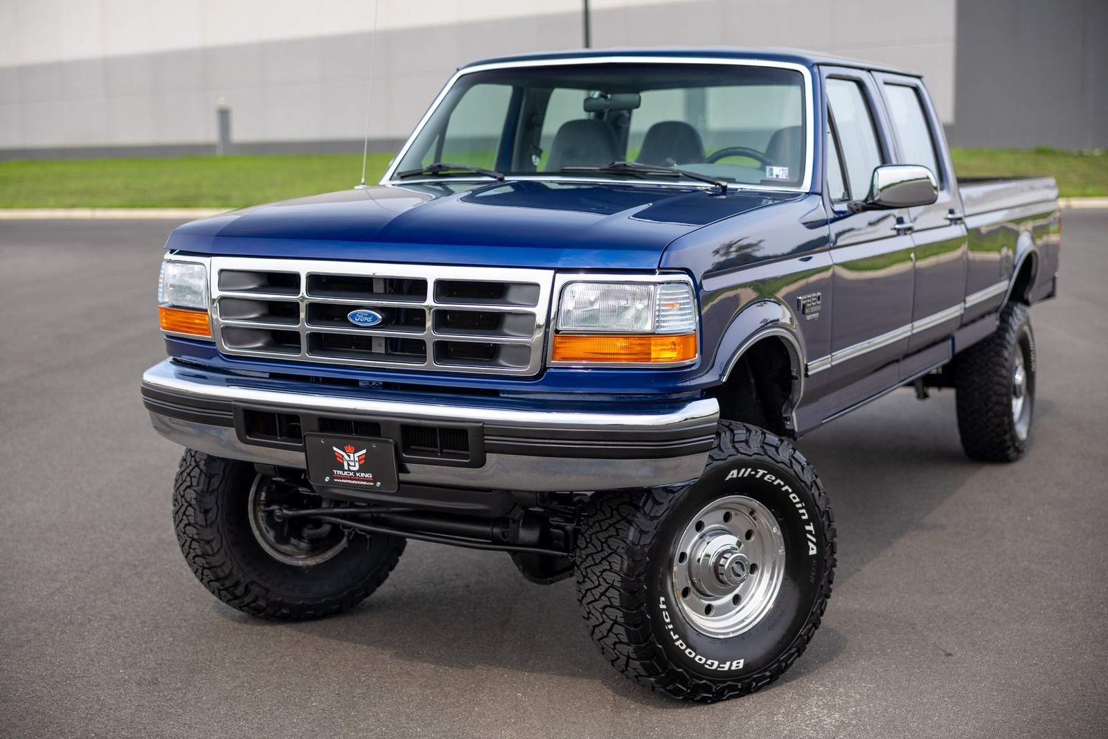 Ford-F-350-1996-Pickup-Truck-2