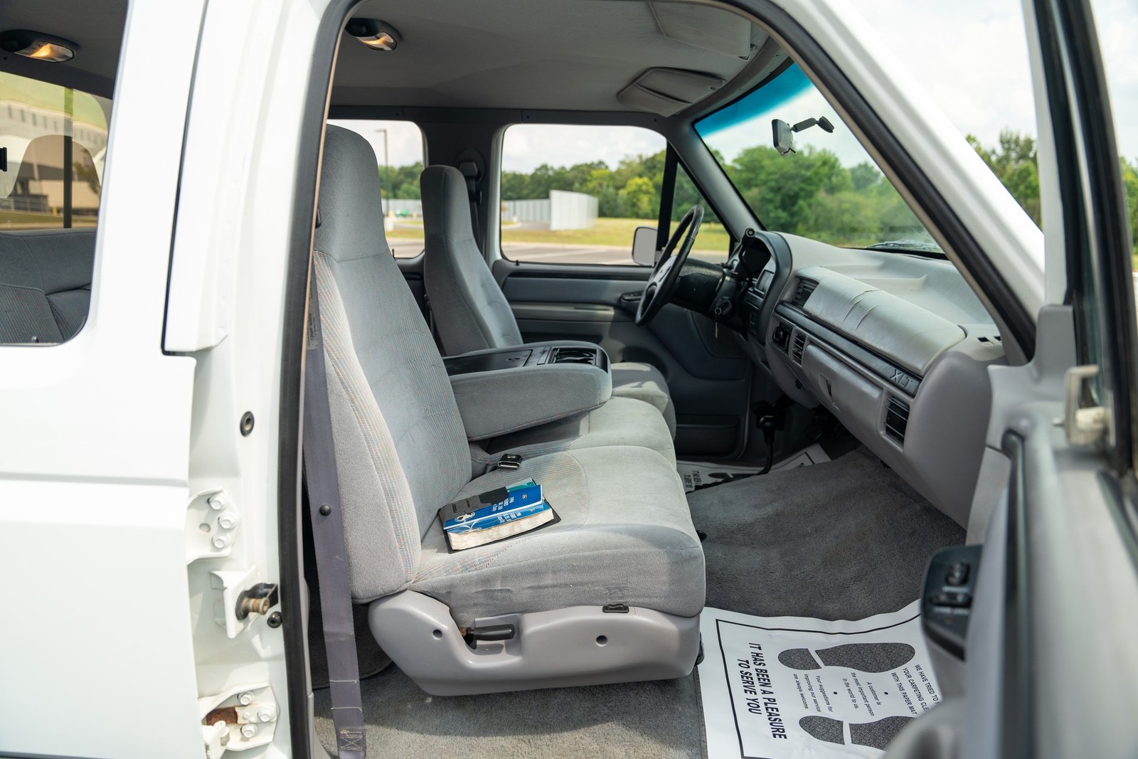 Ford-F-350-1996-Pickup-Truck-20