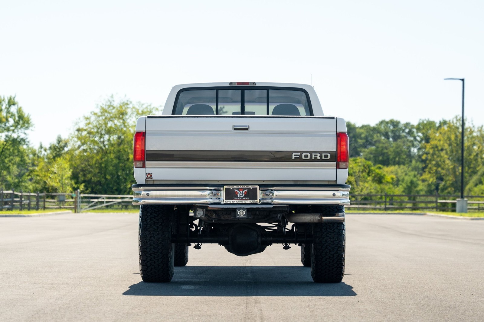 Ford-F-350-1996-Pickup-Truck-22