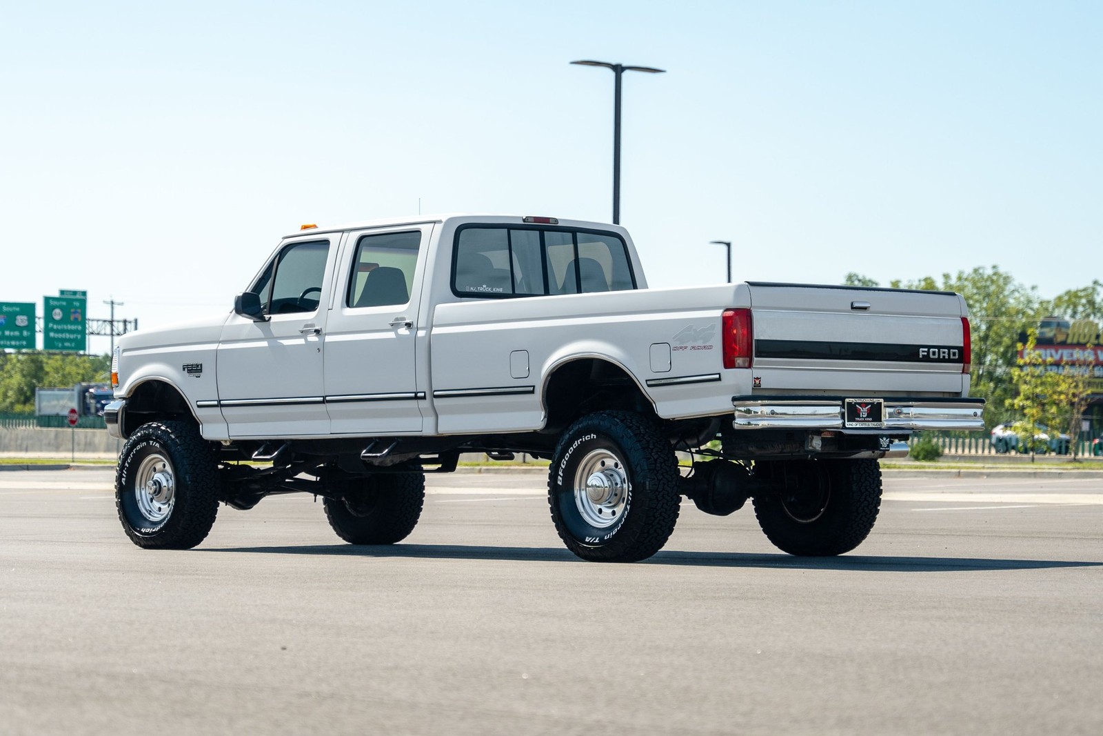 Ford-F-350-1996-Pickup-Truck-23