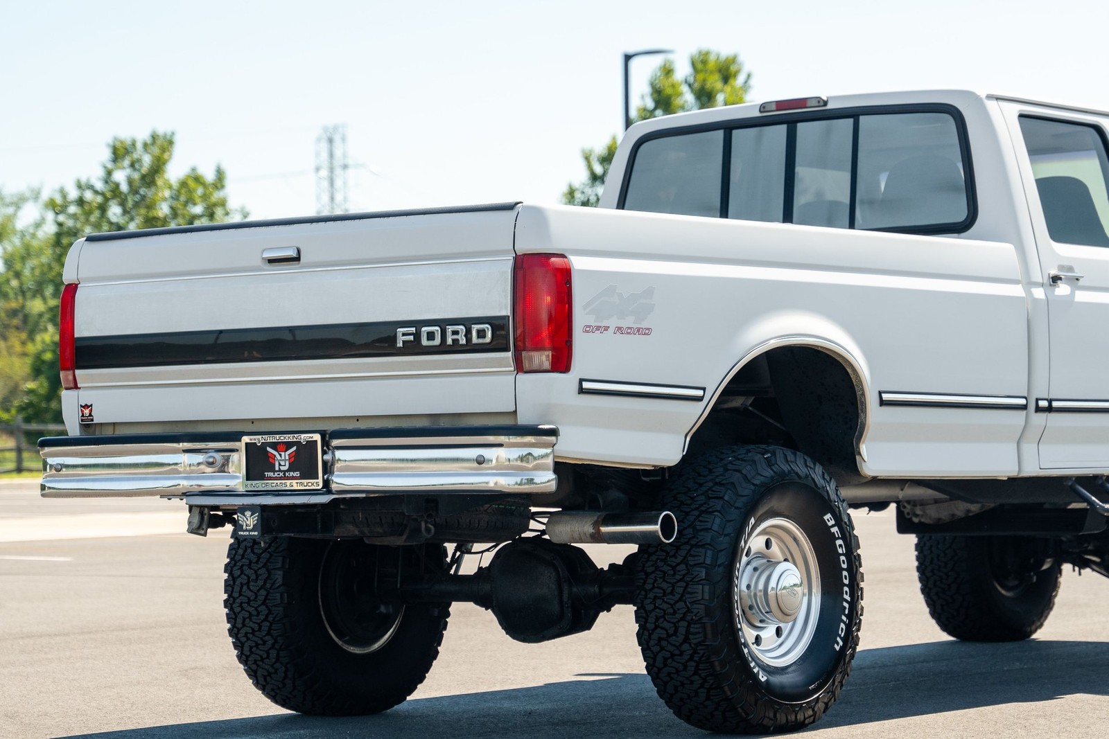 Ford-F-350-1996-Pickup-Truck-25
