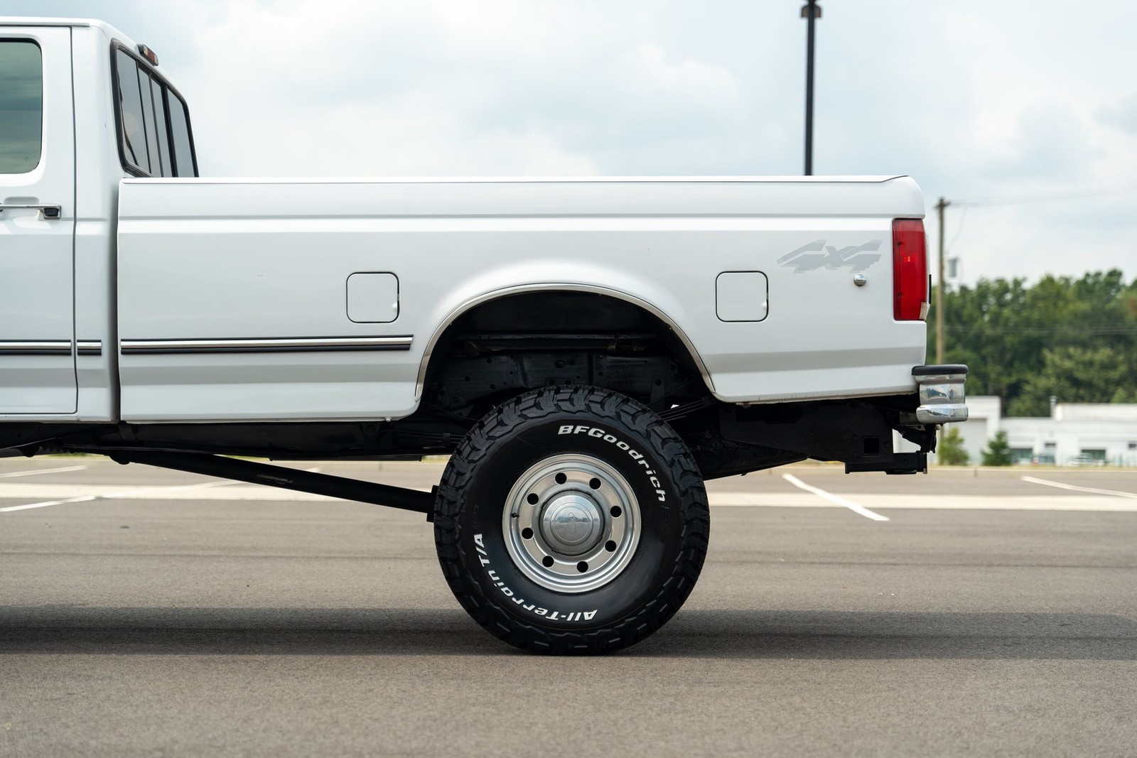 Ford-F-350-1996-Pickup-Truck-30