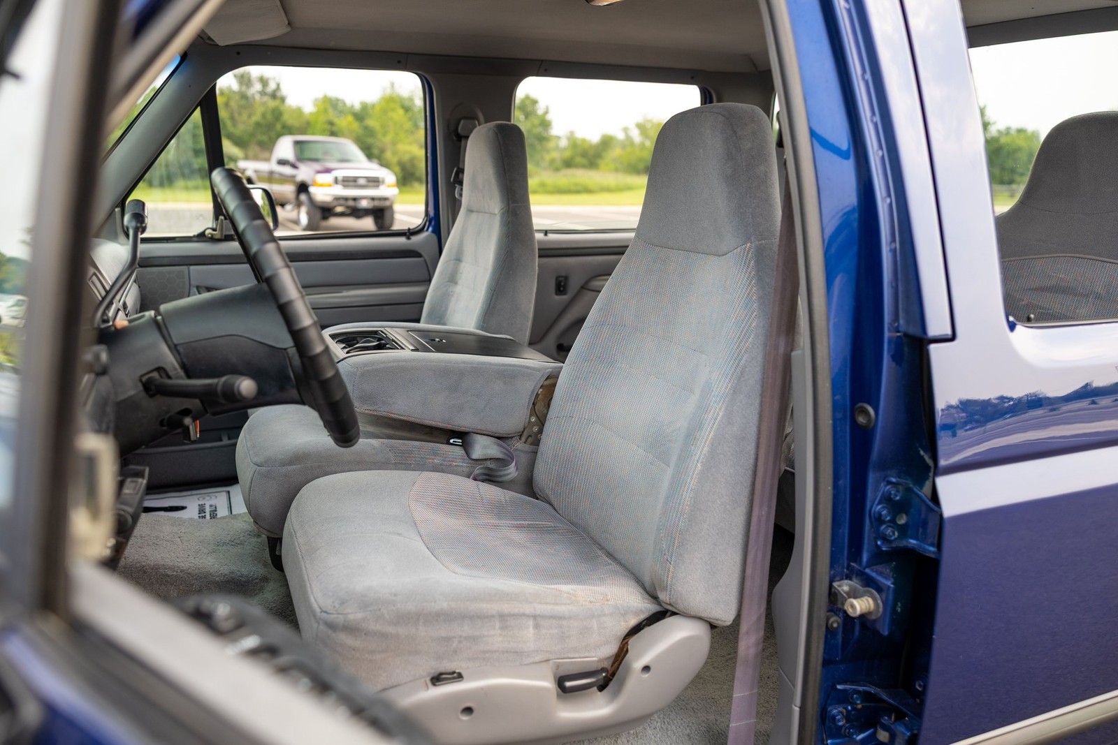 Ford-F-350-1996-Pickup-Truck-31