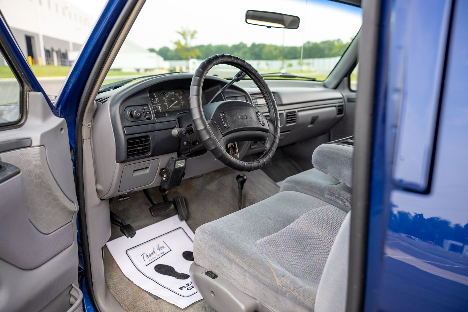 Ford-F-350-1996-Pickup-Truck-32