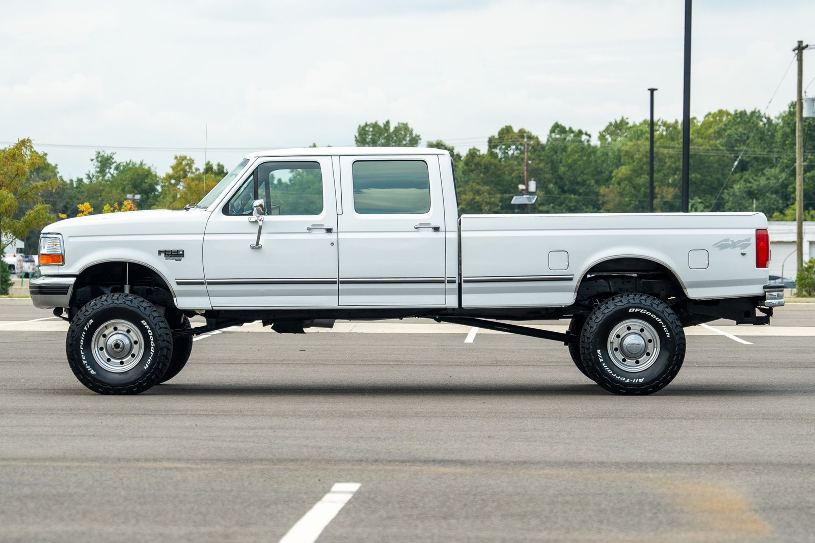 Ford-F-350-1996-Pickup-Truck-32