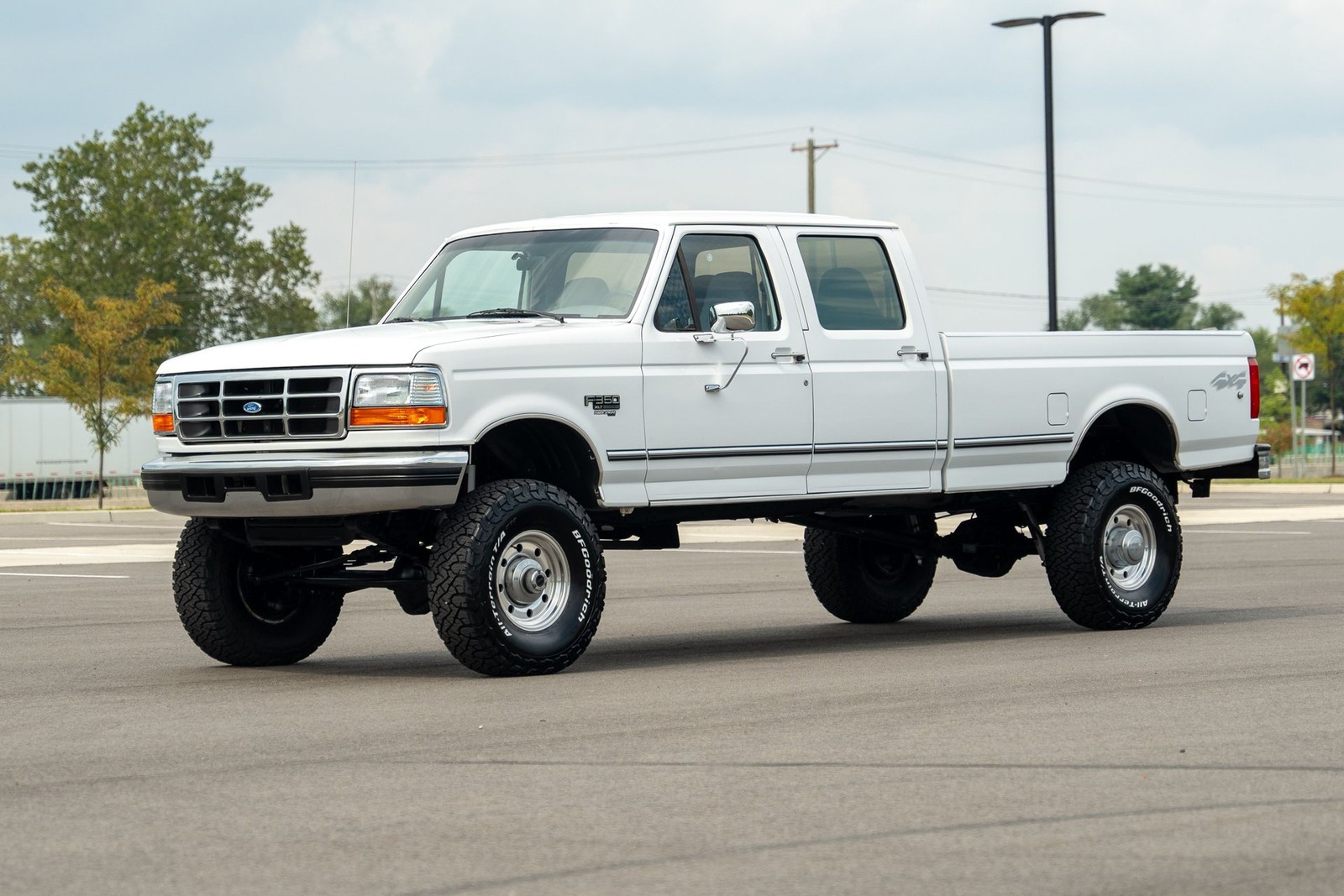 Ford-F-350-1996-Pickup-Truck-33
