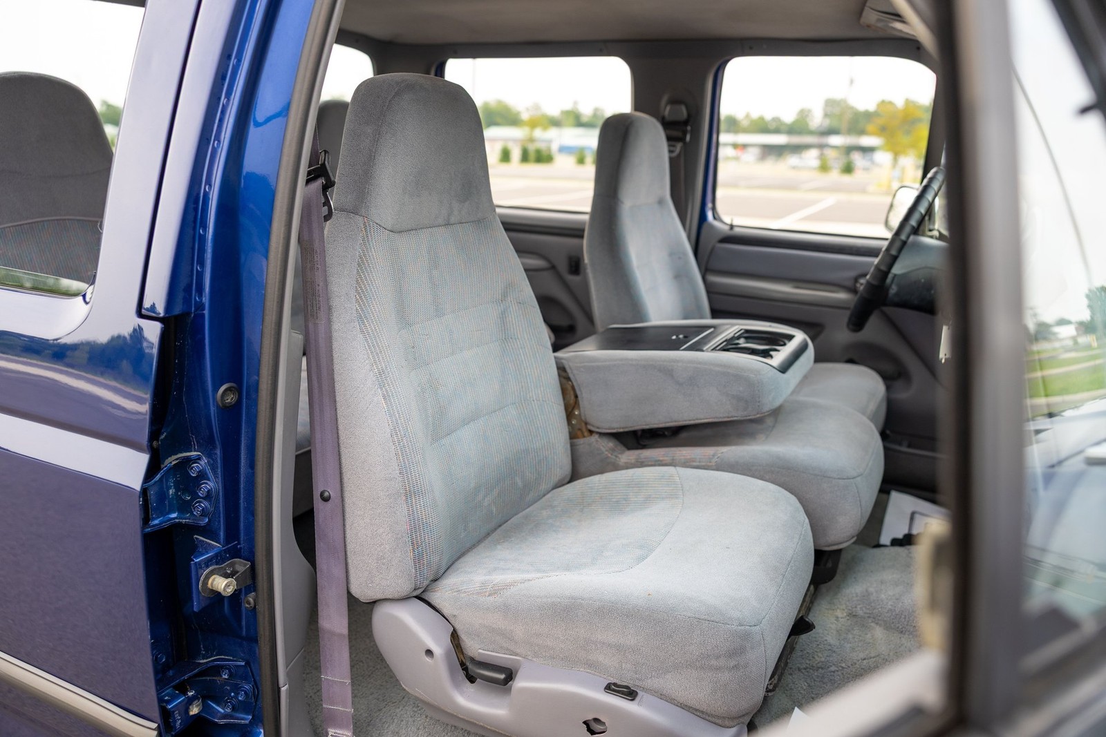 Ford-F-350-1996-Pickup-Truck-37