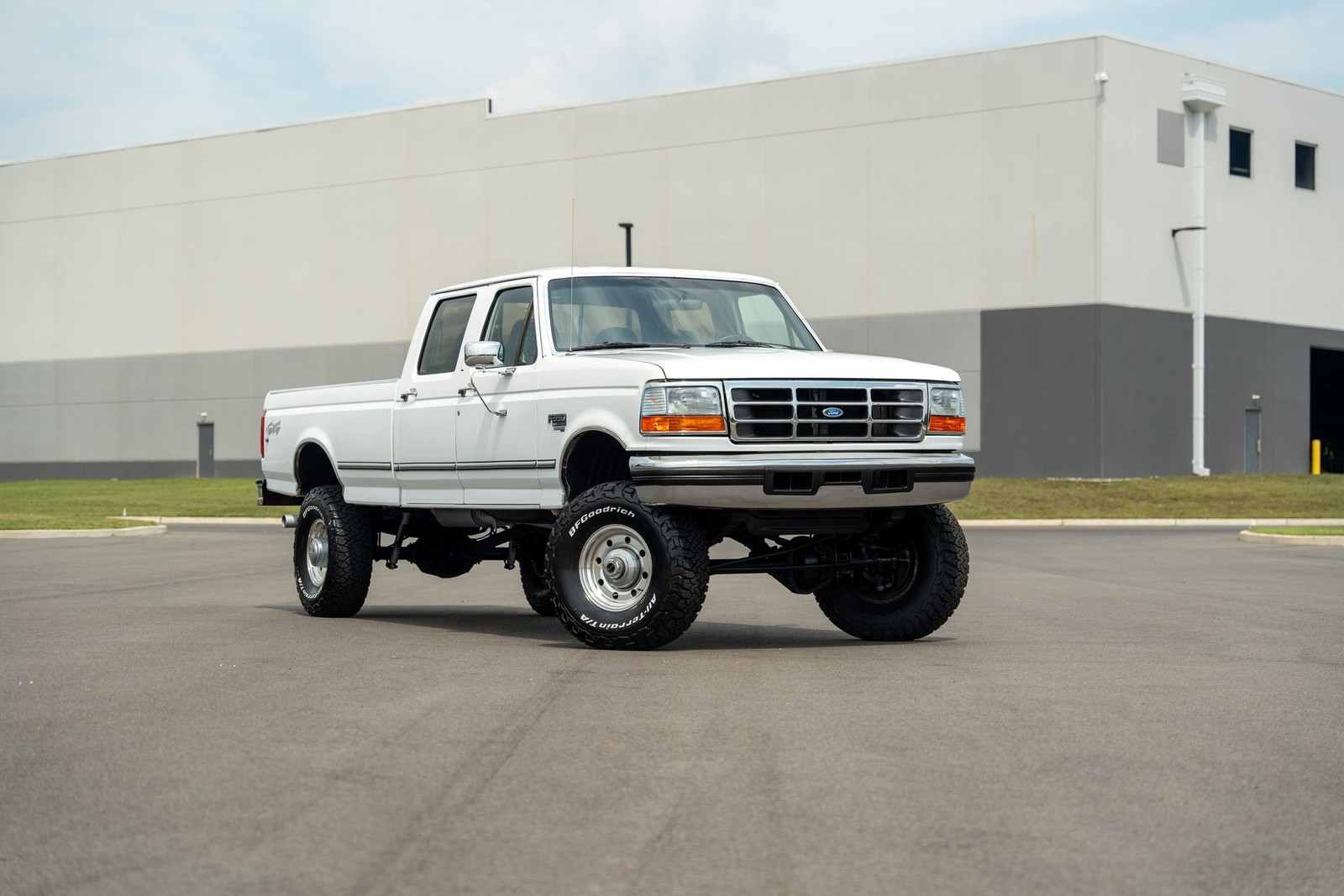 Ford-F-350-1996-Pickup-Truck