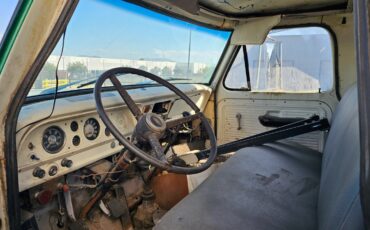 Ford-F-550-1969-Commercial-Vehicle-3