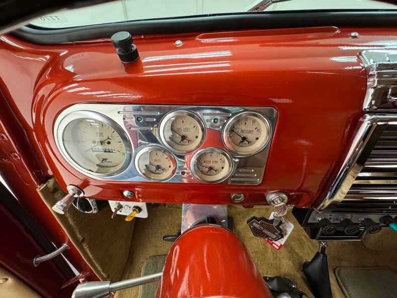 Ford-F1-1948-Bronze-Metallic-Saddle-36