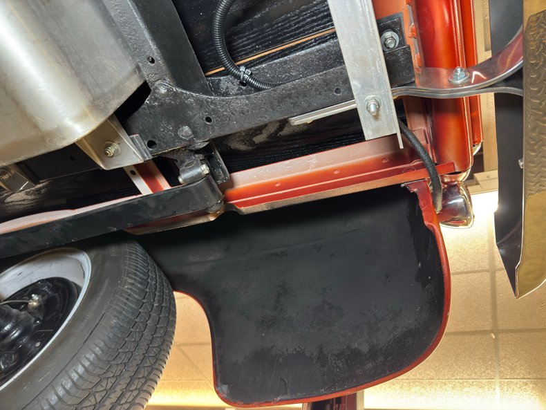 Ford-F1-1948-Bronze-Metallic-Saddle-43