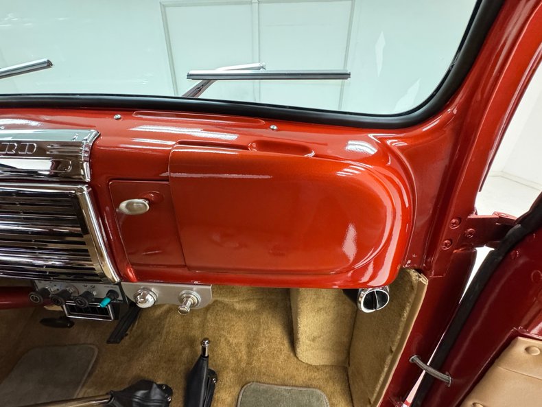 Ford-F1-1948-Bronze-Metallic-Saddle-5