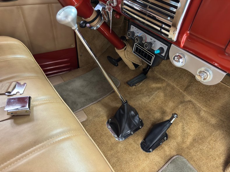 Ford-F1-1948-Bronze-Metallic-Saddle-6