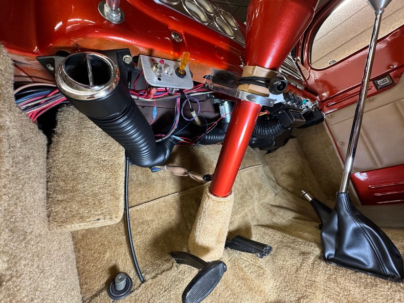 Ford-F1-1948-Bronze-Metallic-Saddle-7