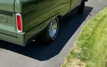 Ford-F100-1966-7