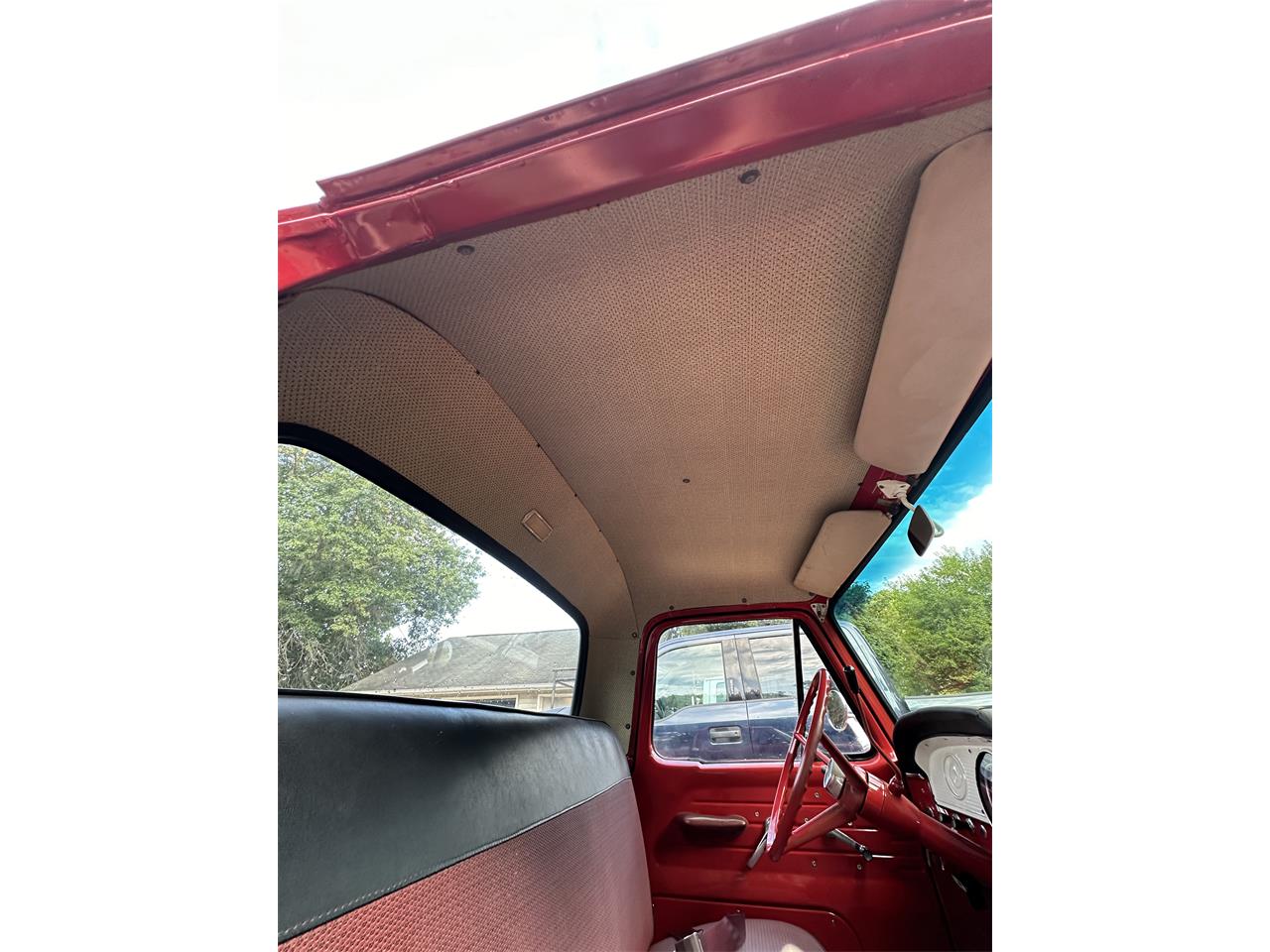 Ford-F100-1966-Rangoon-red-Red-and-black-13