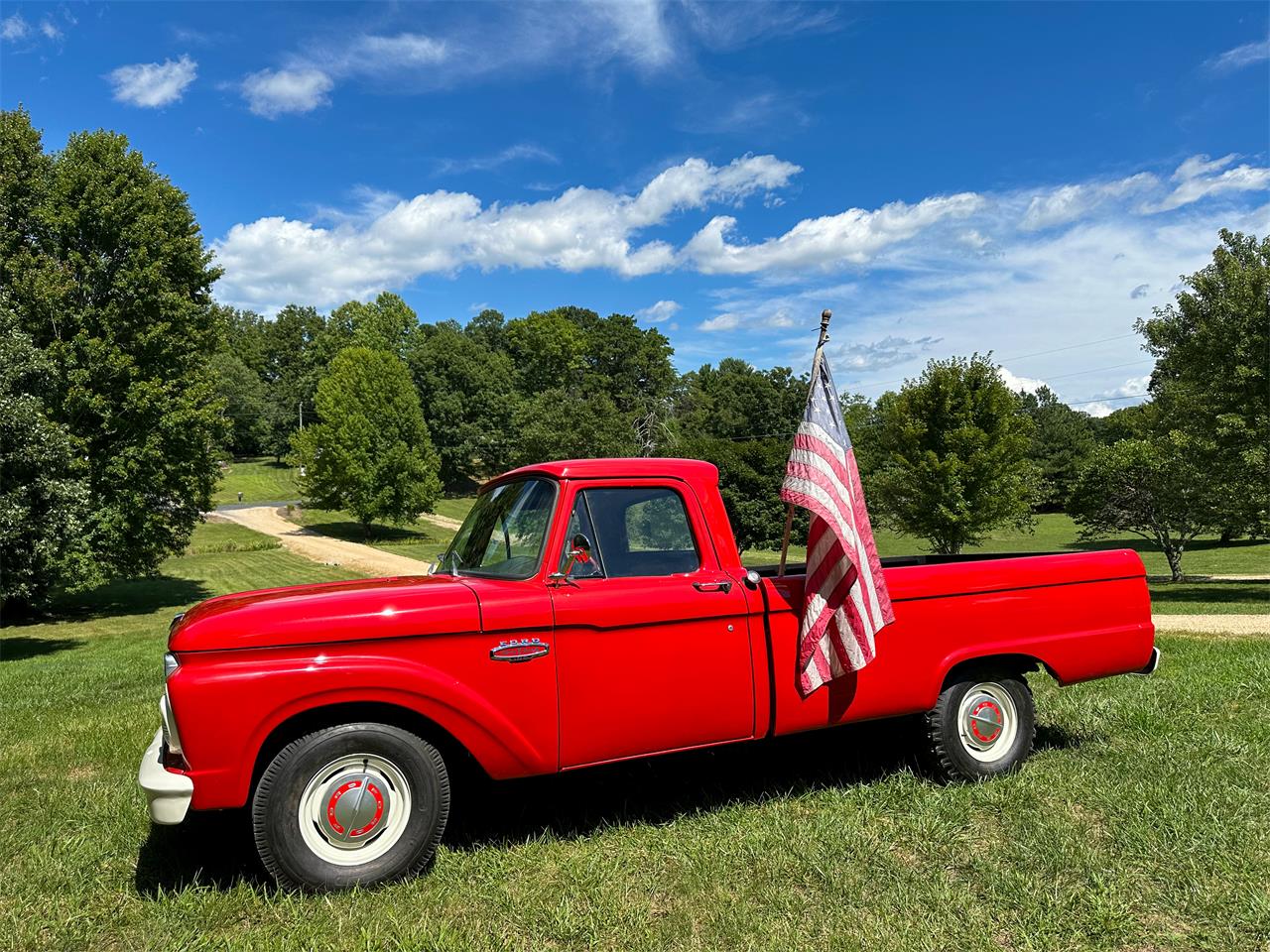 Ford-F100-1966-Rangoon-red-Red-and-black-5