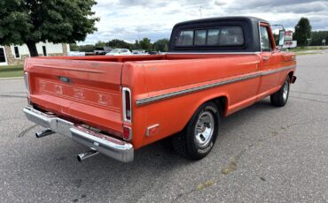 Ford-F100-1969-Pickup-Truck-2
