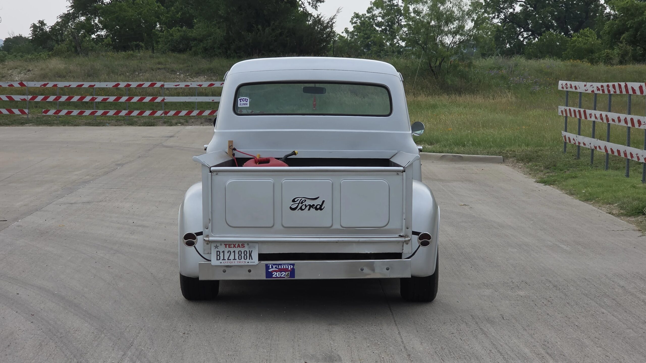 Ford-F100-2wd-regular-cab-1954-Silver-Gray-2