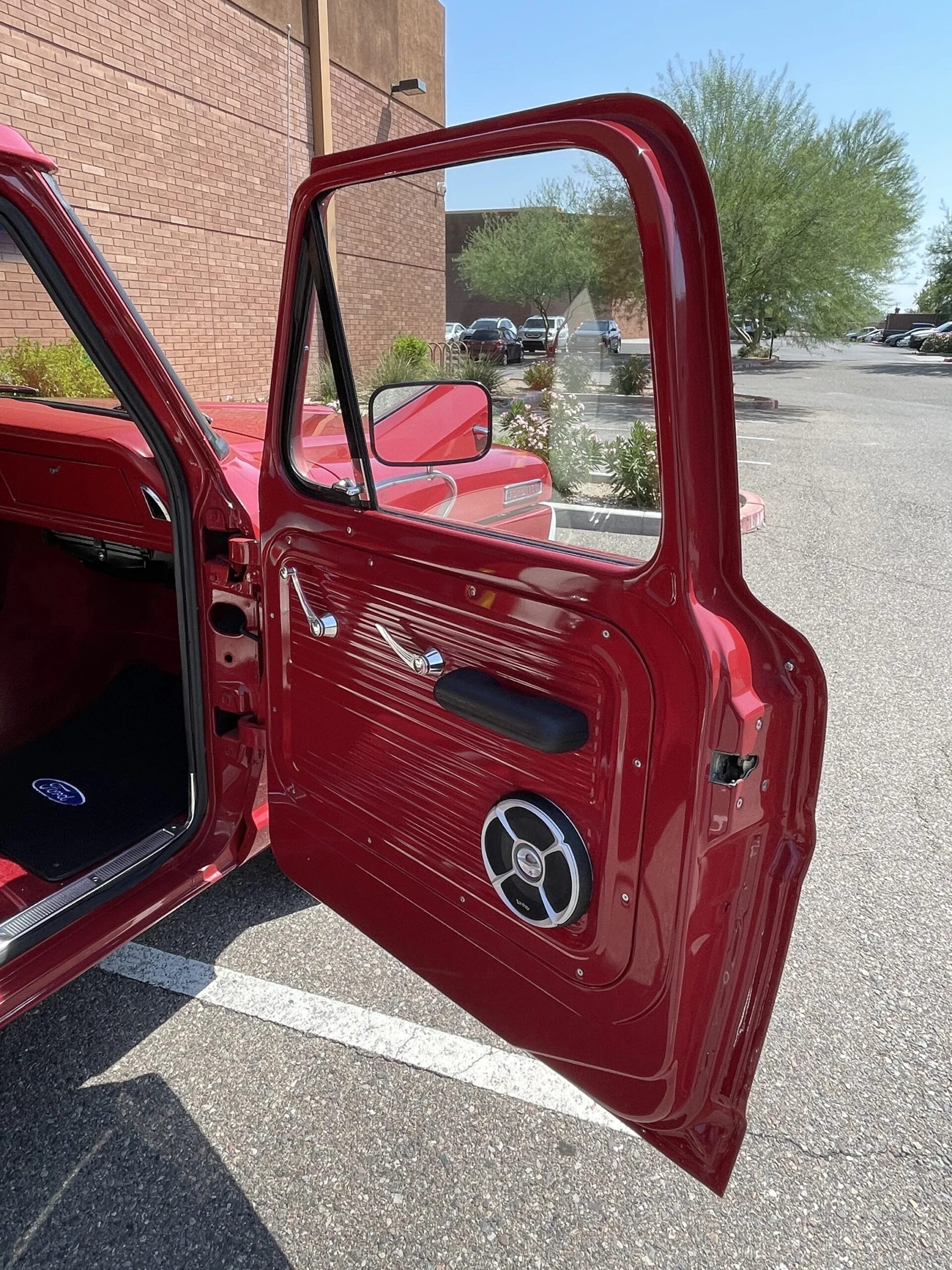 Ford-F100-2wd-regular-cab-1967-Red-Red-18