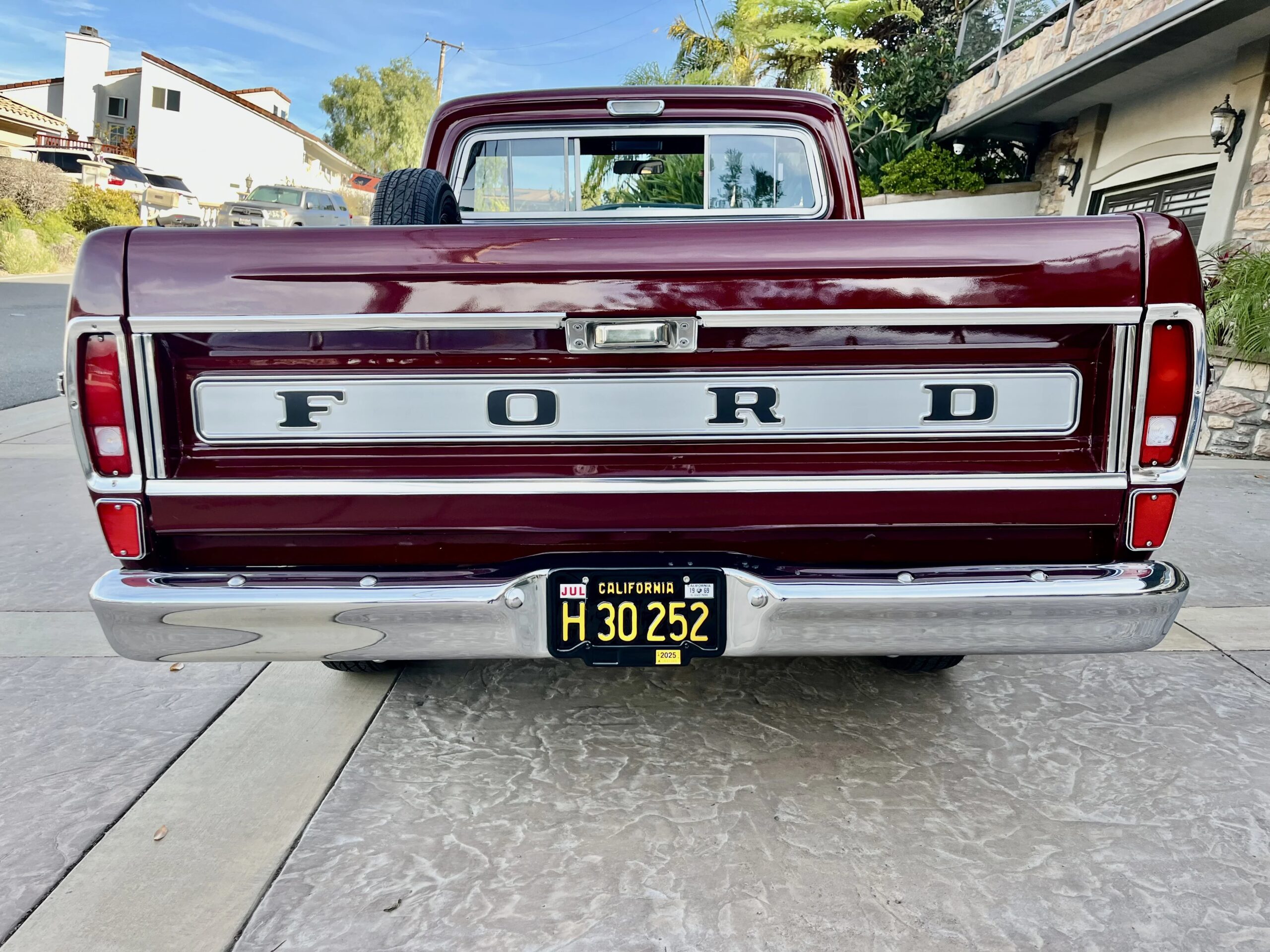 Ford-F100-2wd-regular-cab-1969-Red-Beige-13