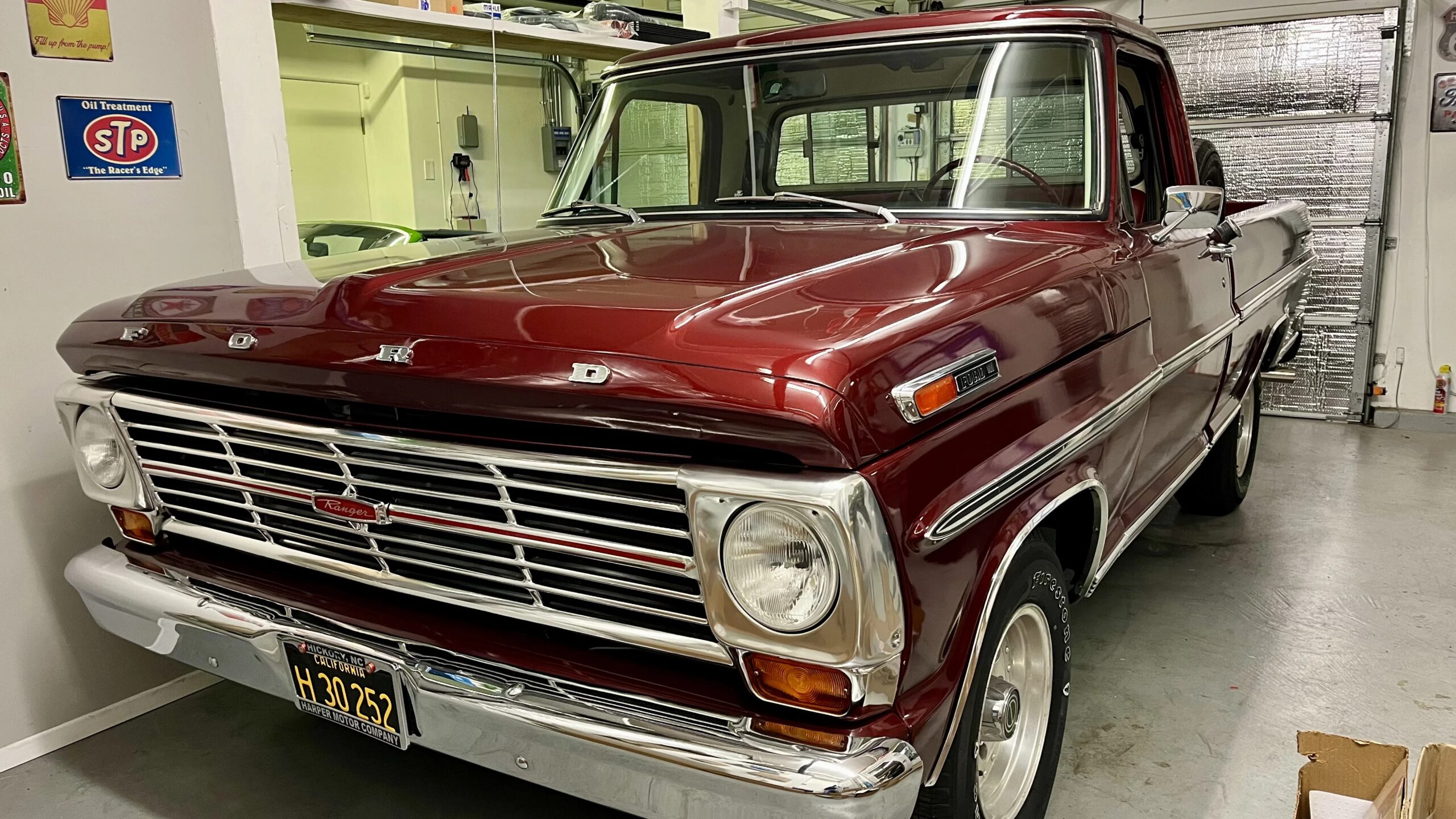 Ford-F100-2wd-regular-cab-1969-Red-Beige-2