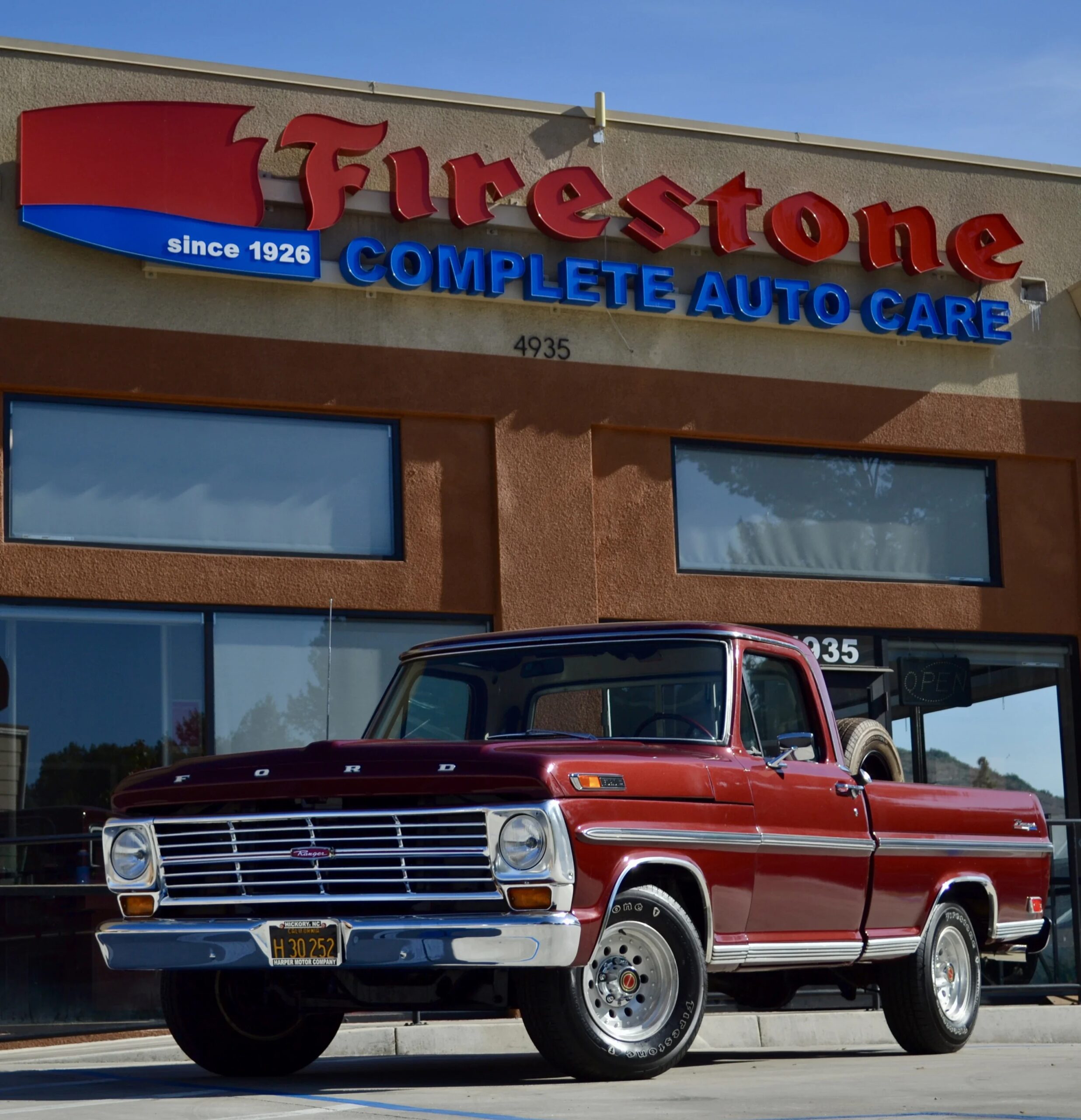 Ford-F100-2wd-regular-cab-1969-Red-Beige-9