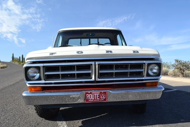 Ford-F100-2wd-regular-cab-1972-Custom-Red-8